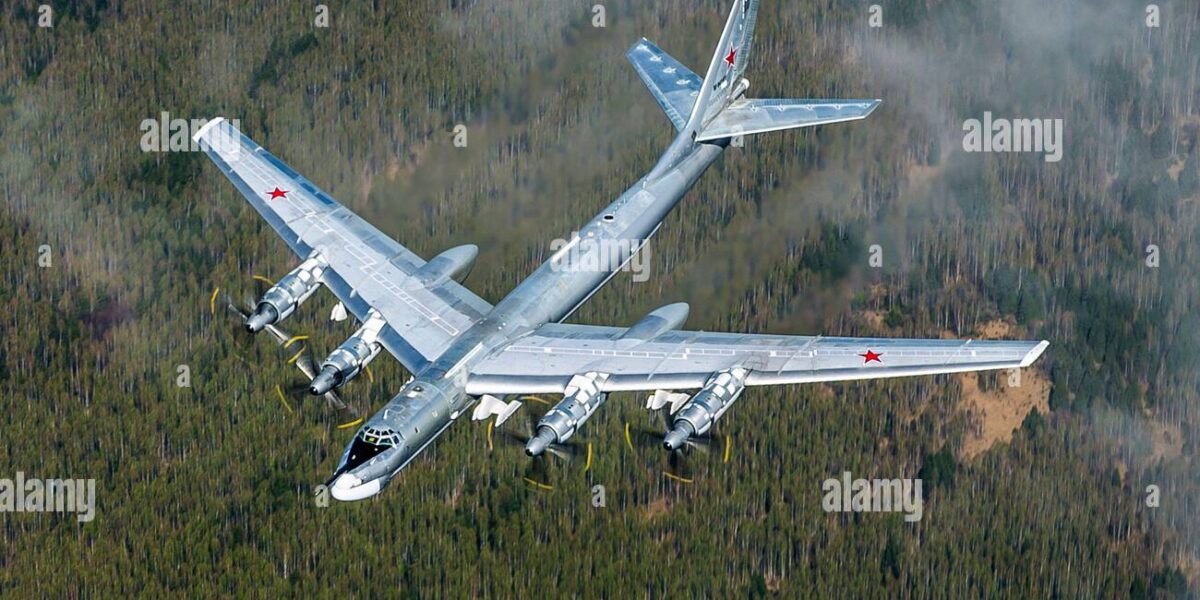 tu-95ms strategic bomber