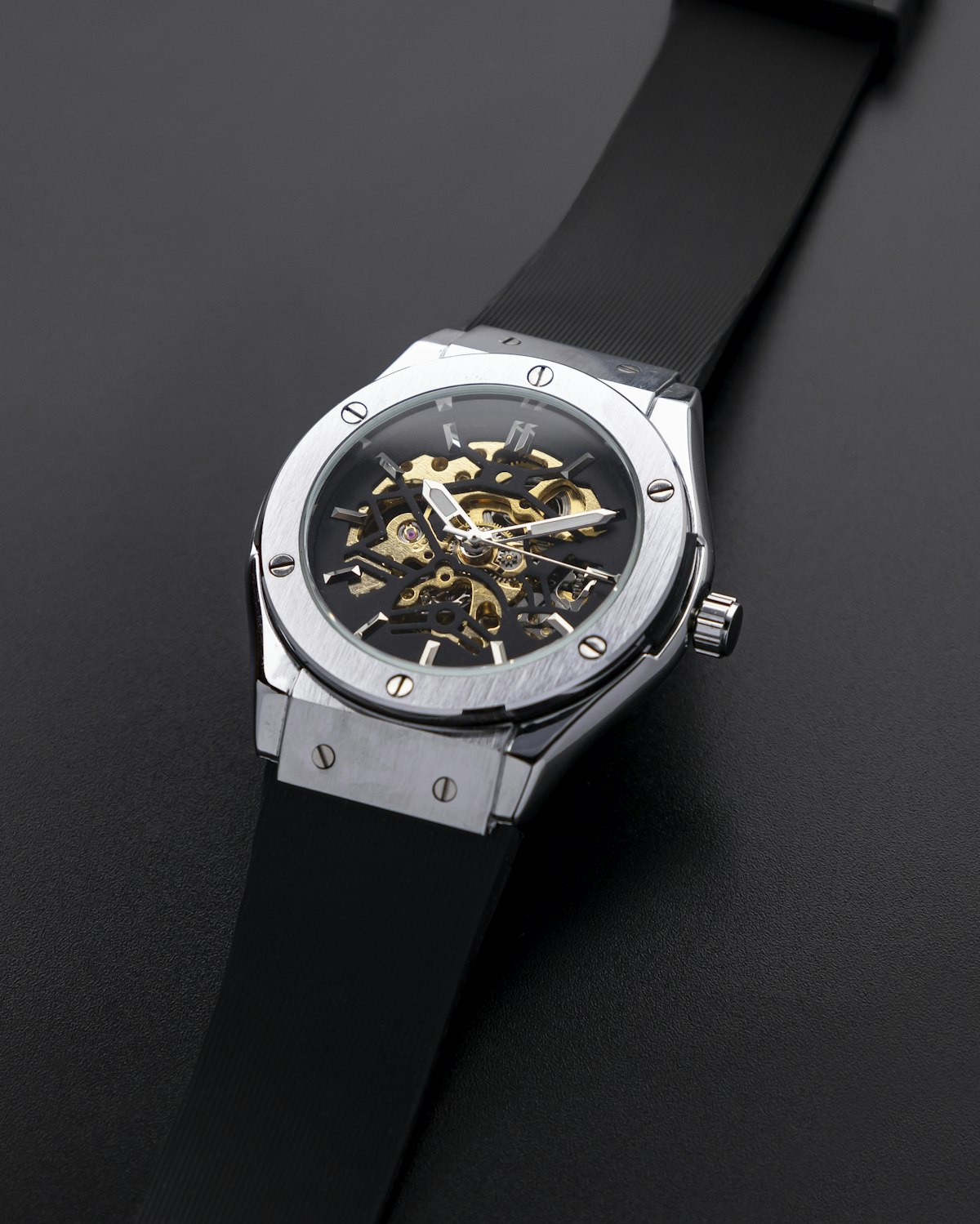 Automatic movement mechanism