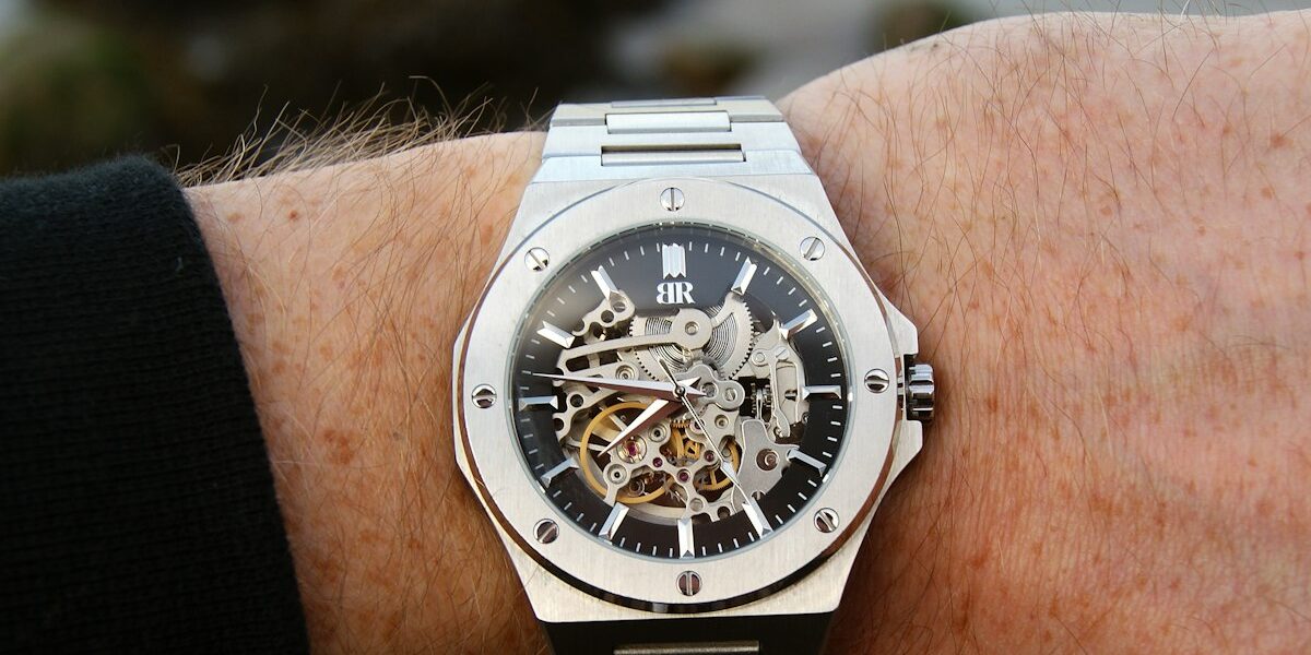 Watch Care Essentials: Cleaning, Storage, and Protection