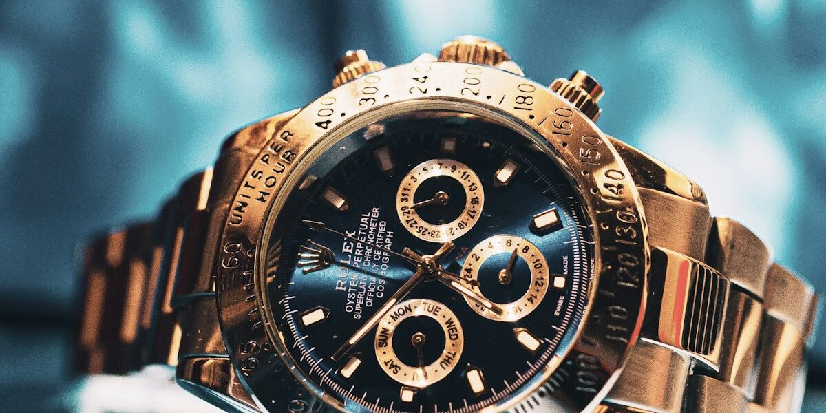 GMT Watch Guide: Tracking Multiple Time Zones